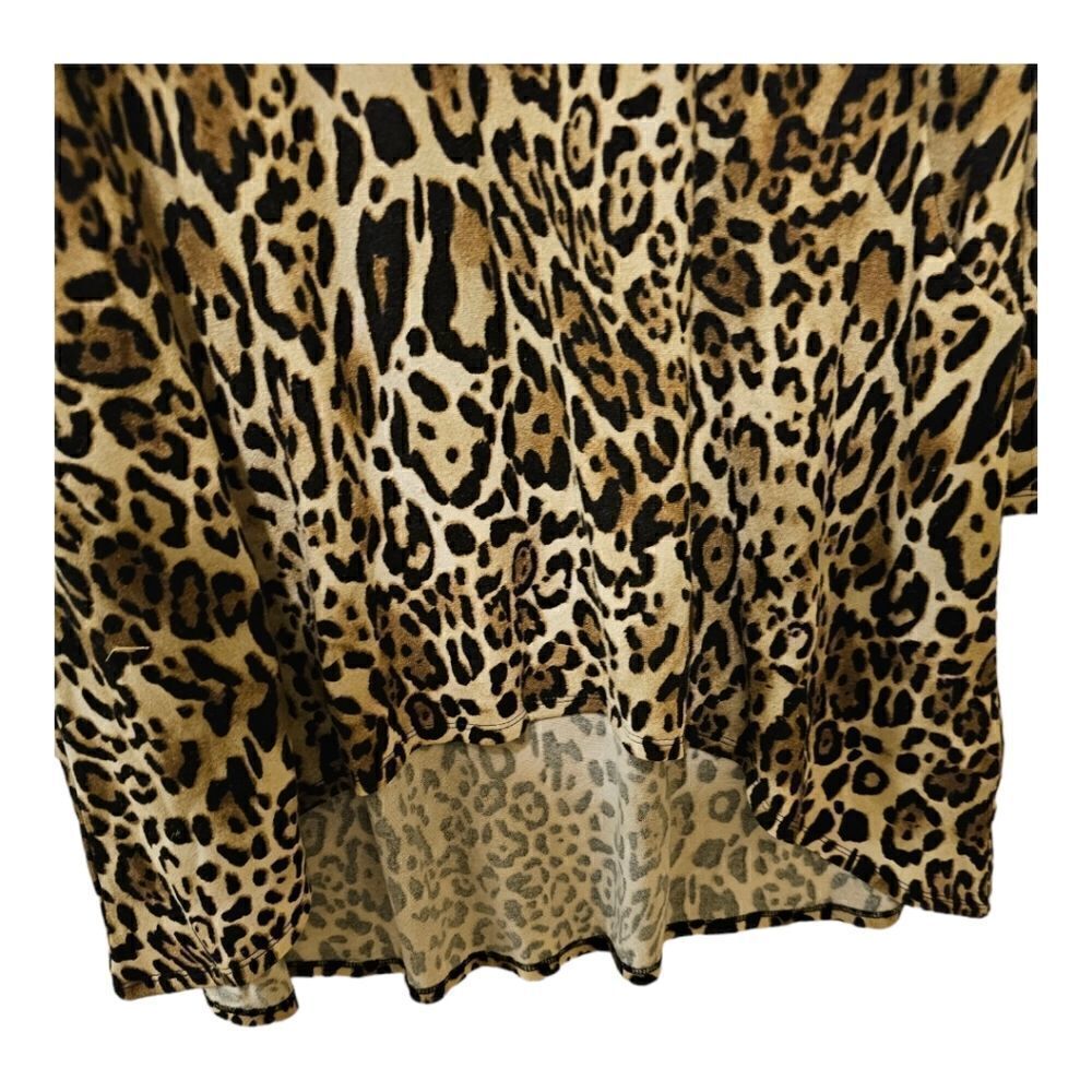 CHICO'S Leopard High Low Tunic Top - Size 2 - Picture 5 of 7
